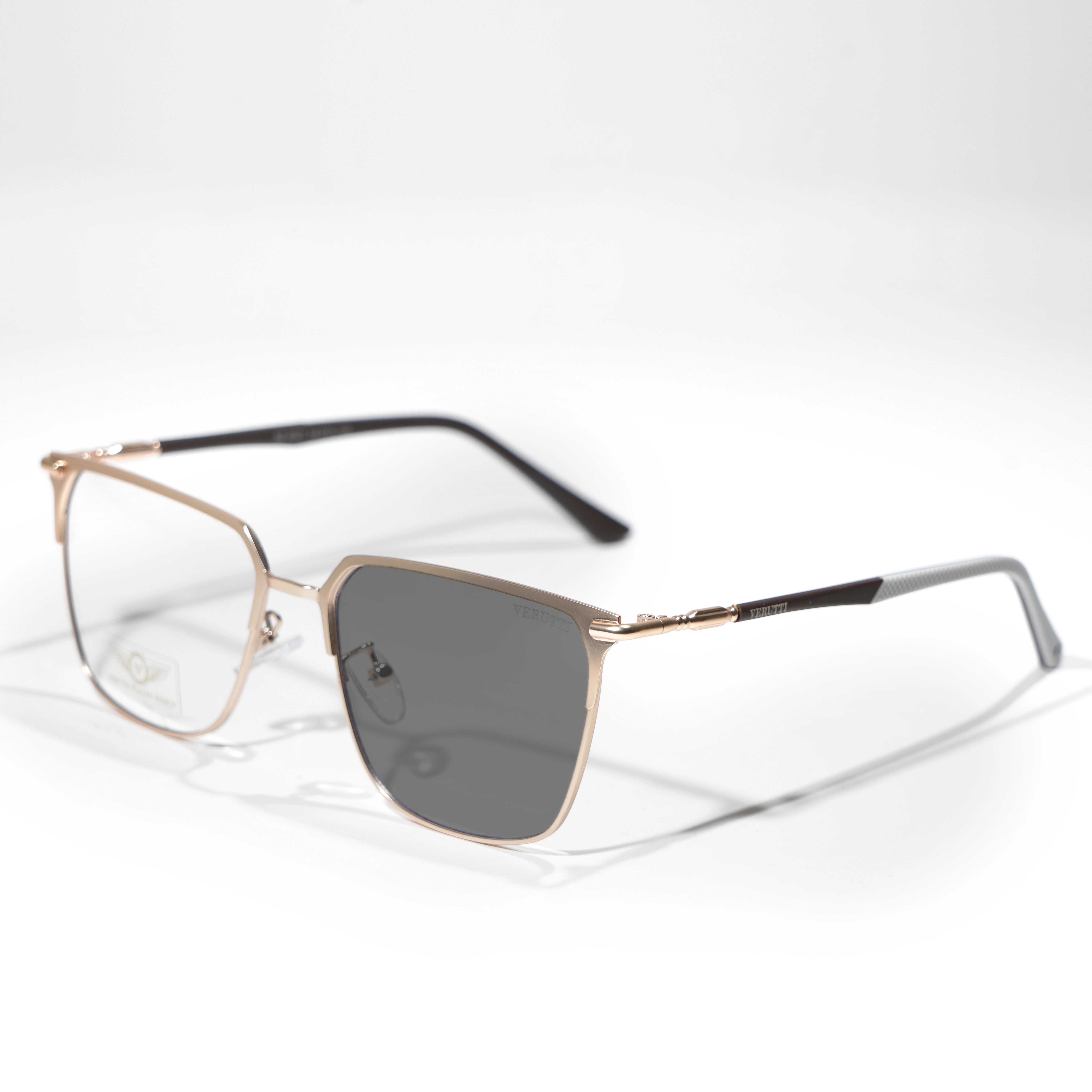 Brown Photochromic lenses frame by Italian Brand Verutti, Model BZ9021