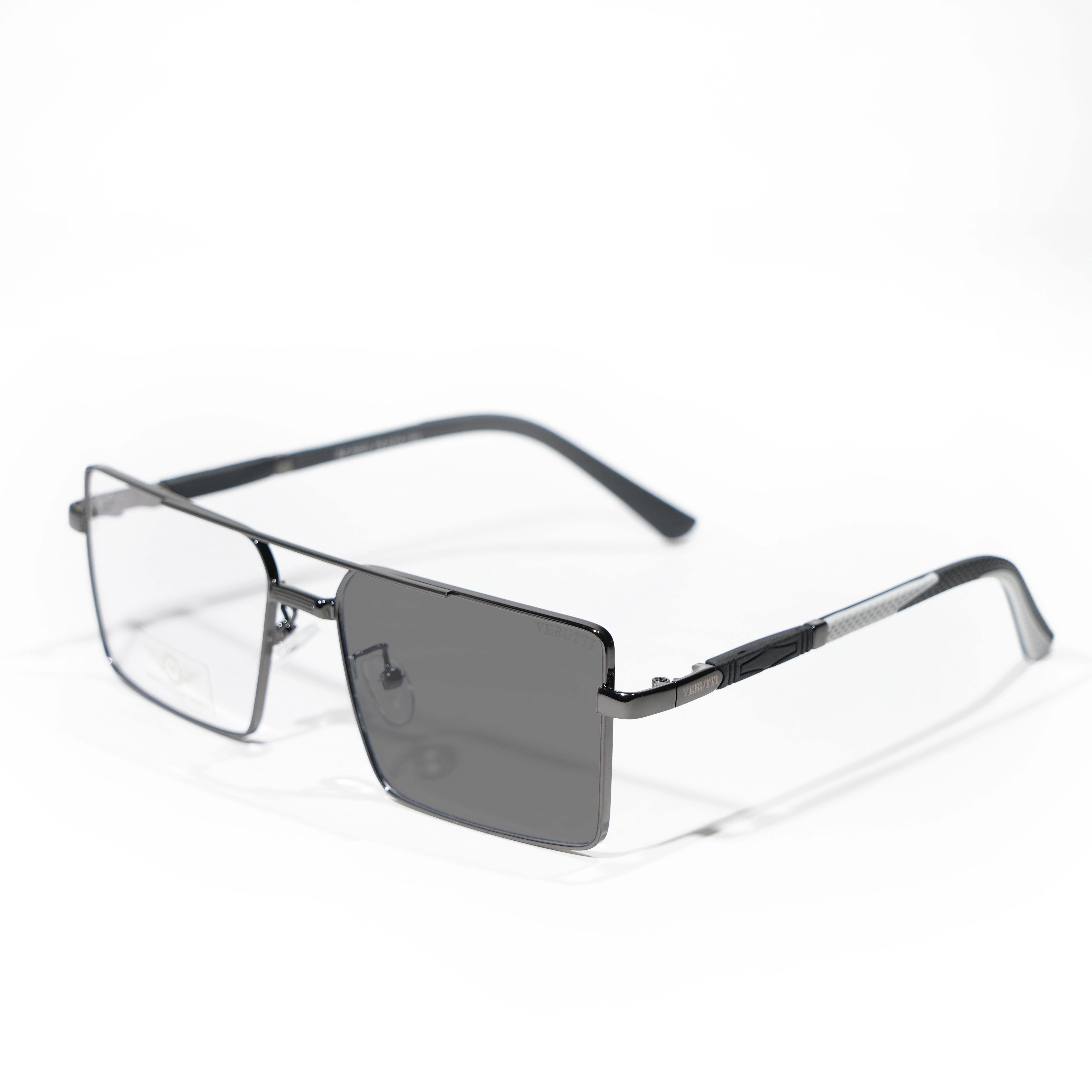 Gray Photochromic lenses frame by Italian Brand Verutti, Model BZ9022