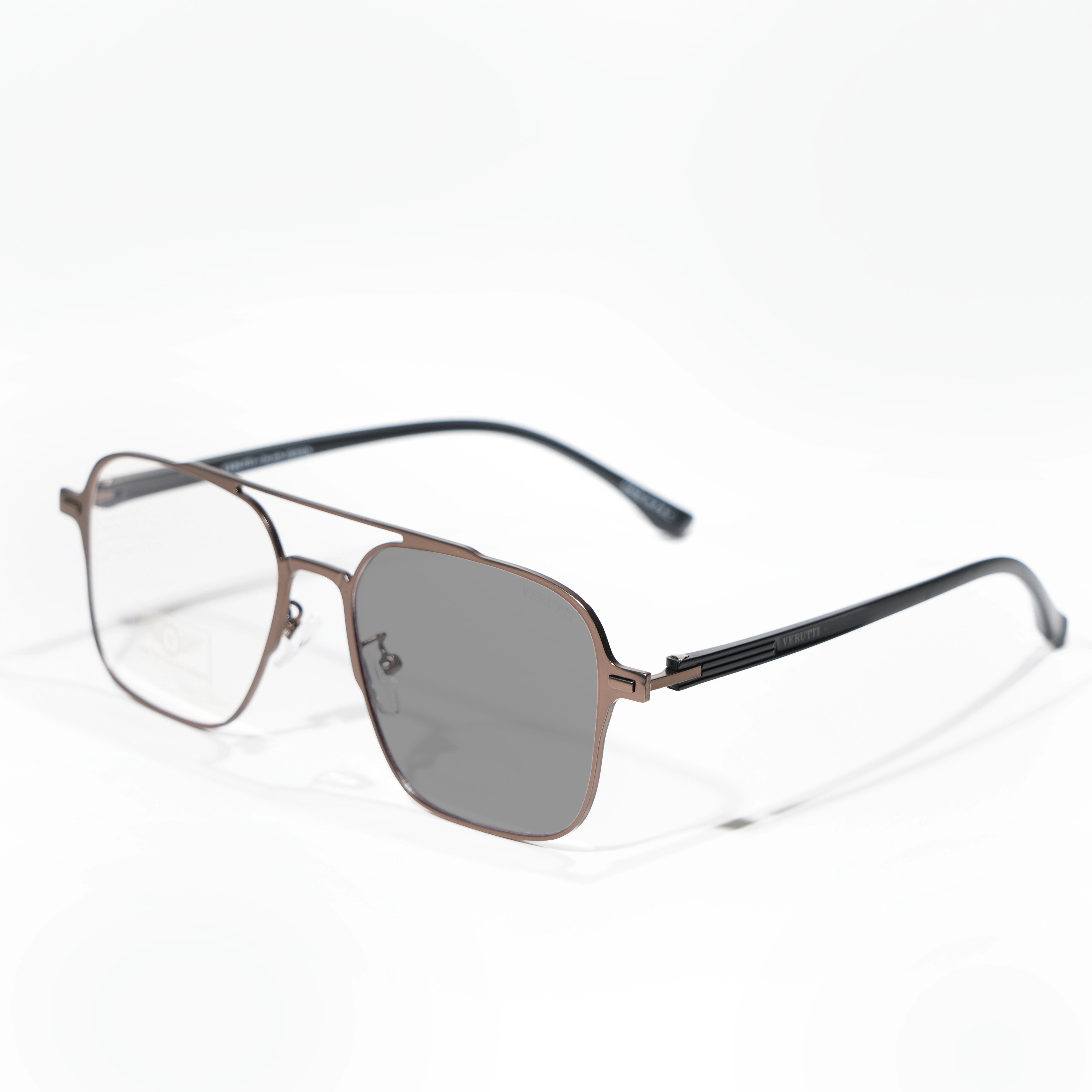 Brown Photochromic lenses frame by Italian Brand Verutti, Model LP9470