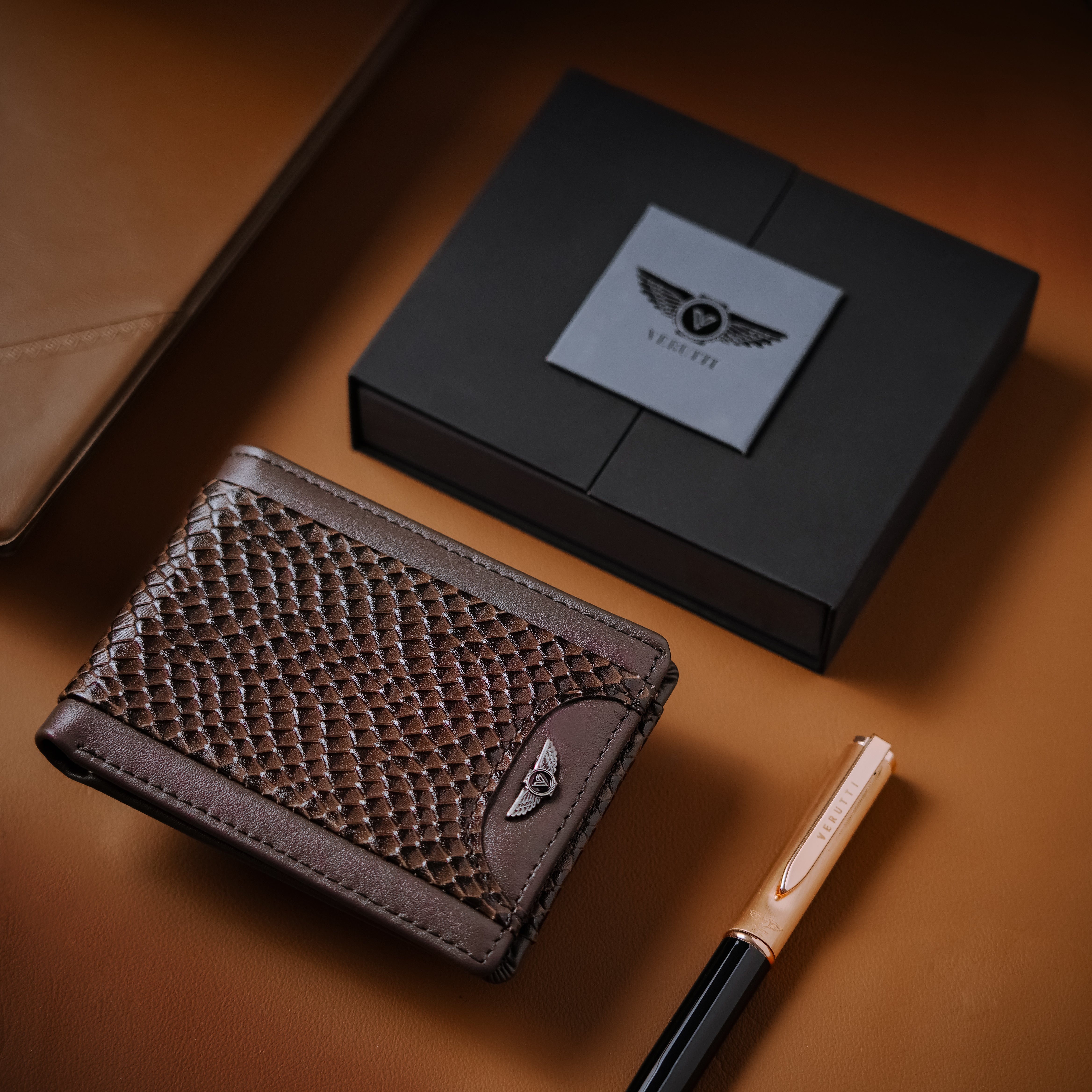 Men’s Genuine Leather Wallet – Brown Snake Embossed – Verutti VRW-5004-2