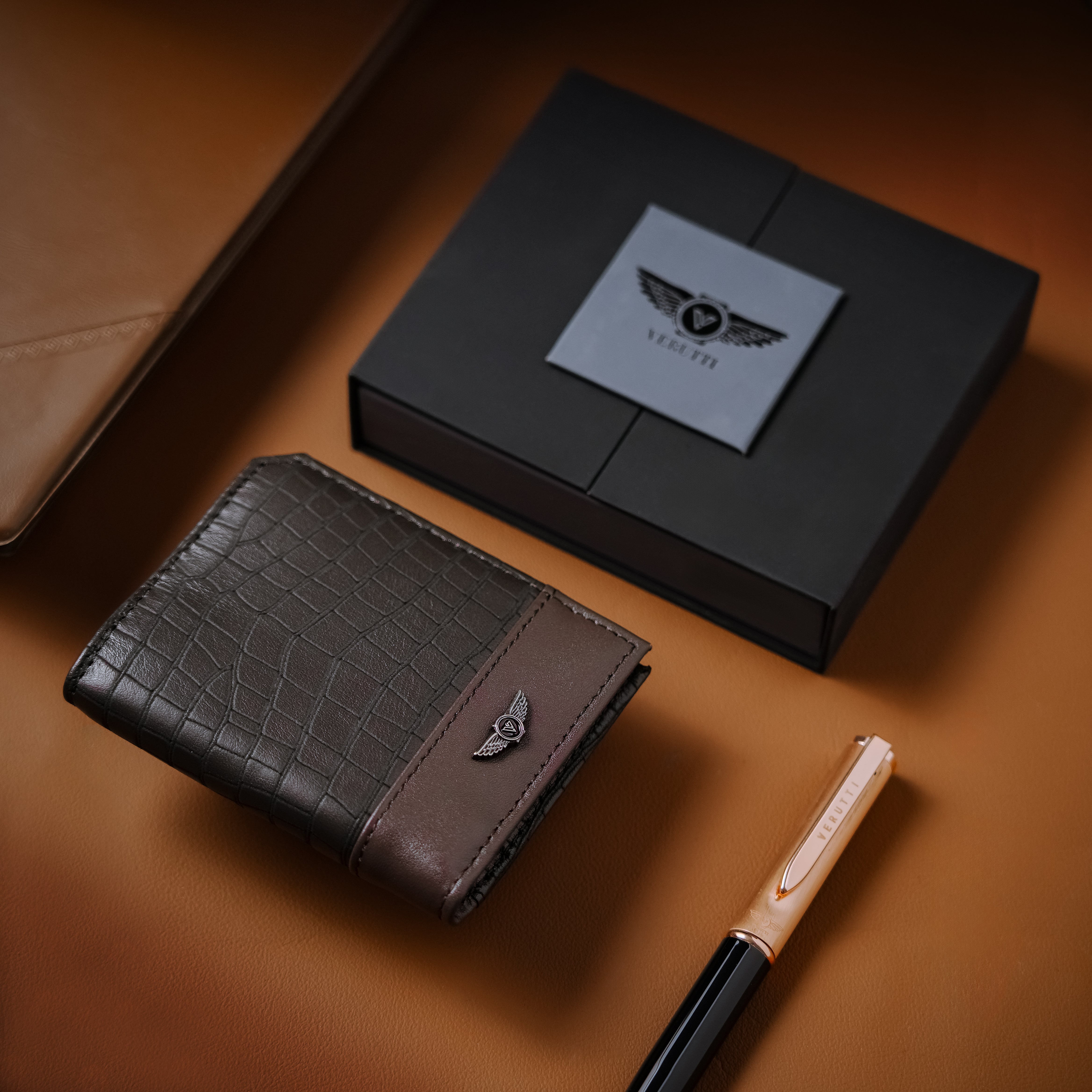 Men’s Leather Wallet – Brown Cowhide – Verutti VRW-5009-2