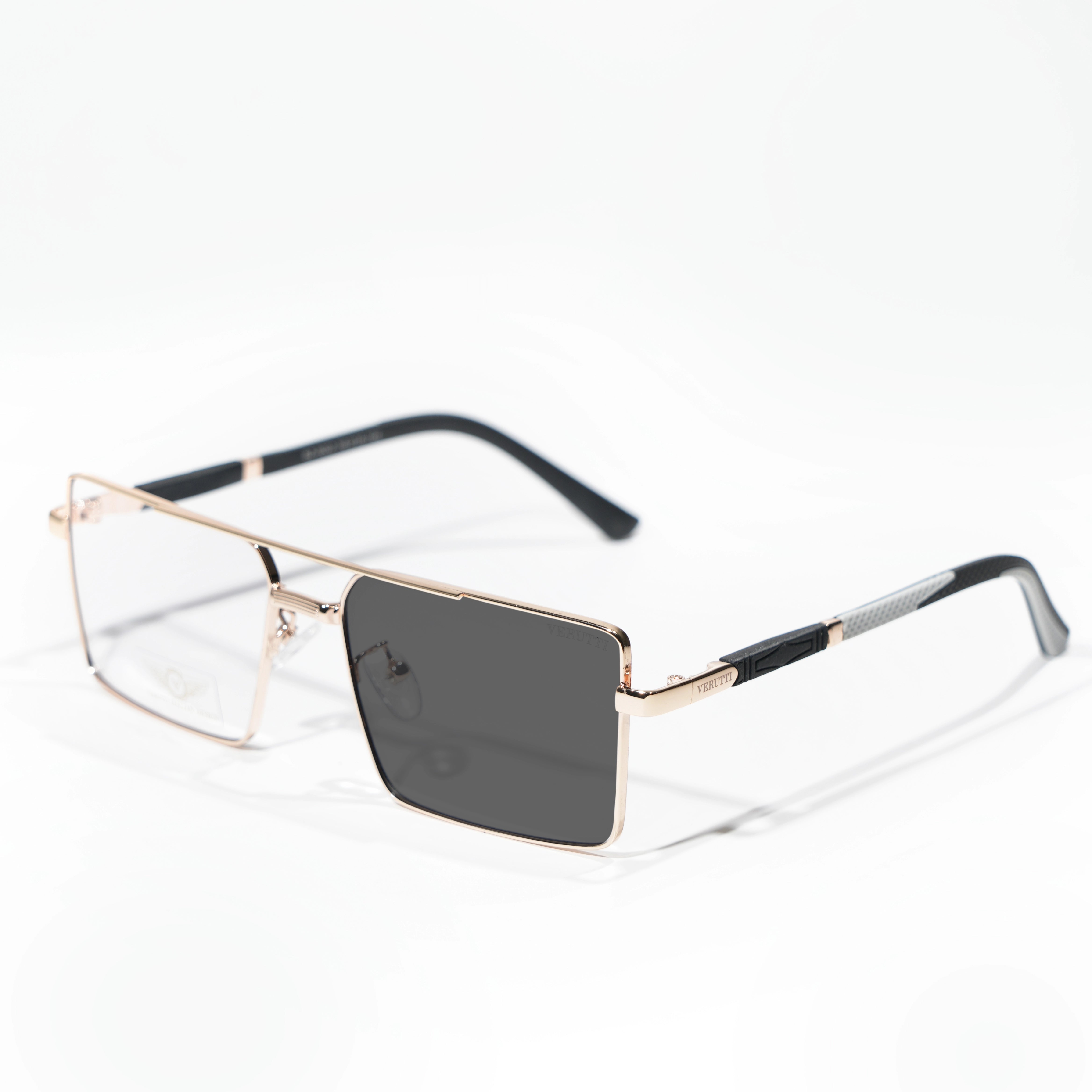 Gold Photochromic lenses frame by Italian Brand Verutti, Model BZ9022
